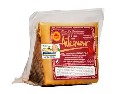 Manchego Don Juan Añejo Cheese, 250g wedge